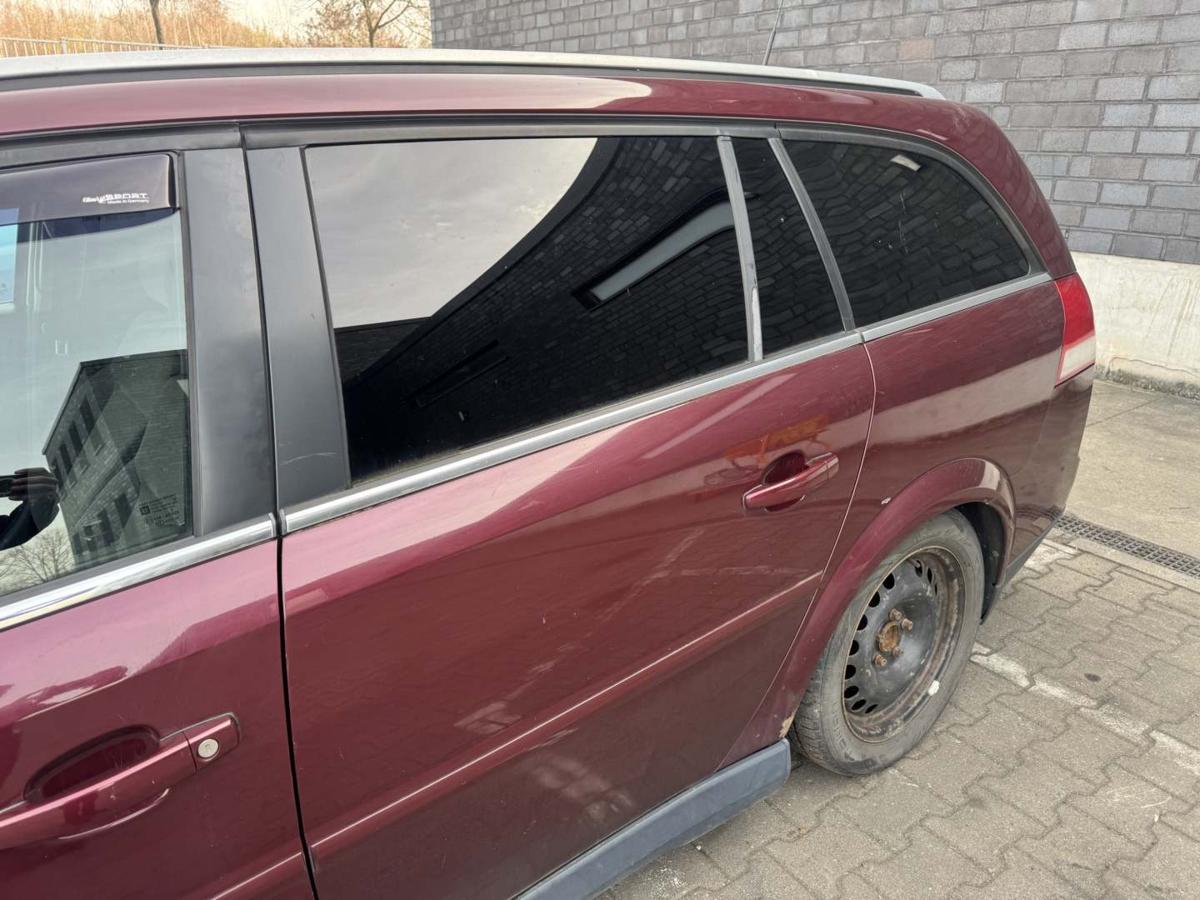 Opel Vectra C original T&uuml;r hinten links Z594 Rubinrot Kombi Caravan Rohbau Bj.2005